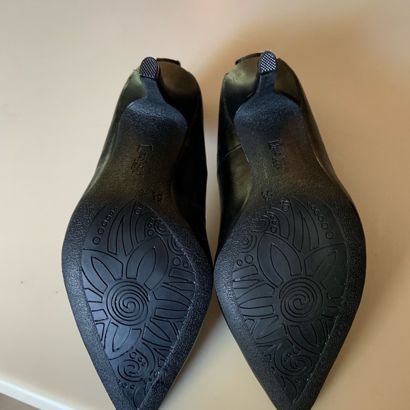 LimeLight Black Heels - Picture 4 of 7